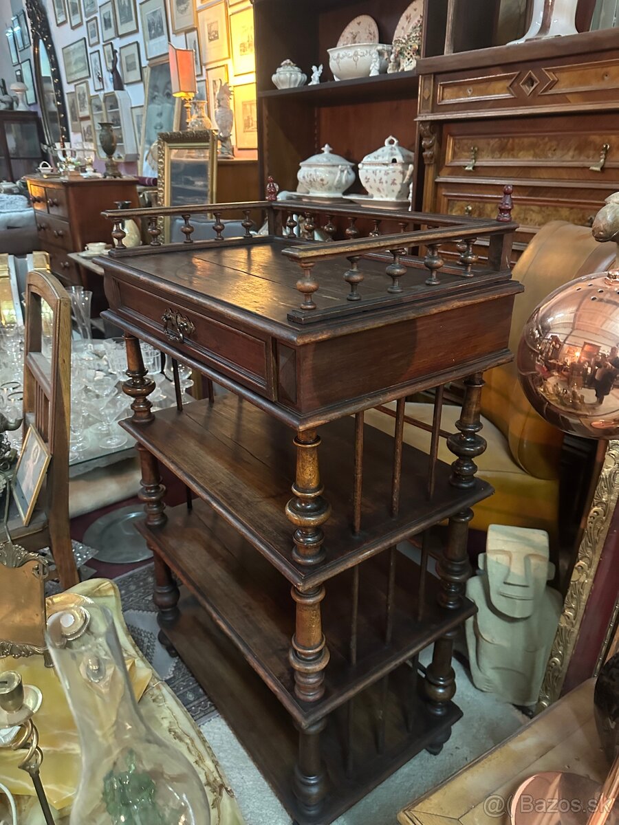 starožitná etažérka - 5