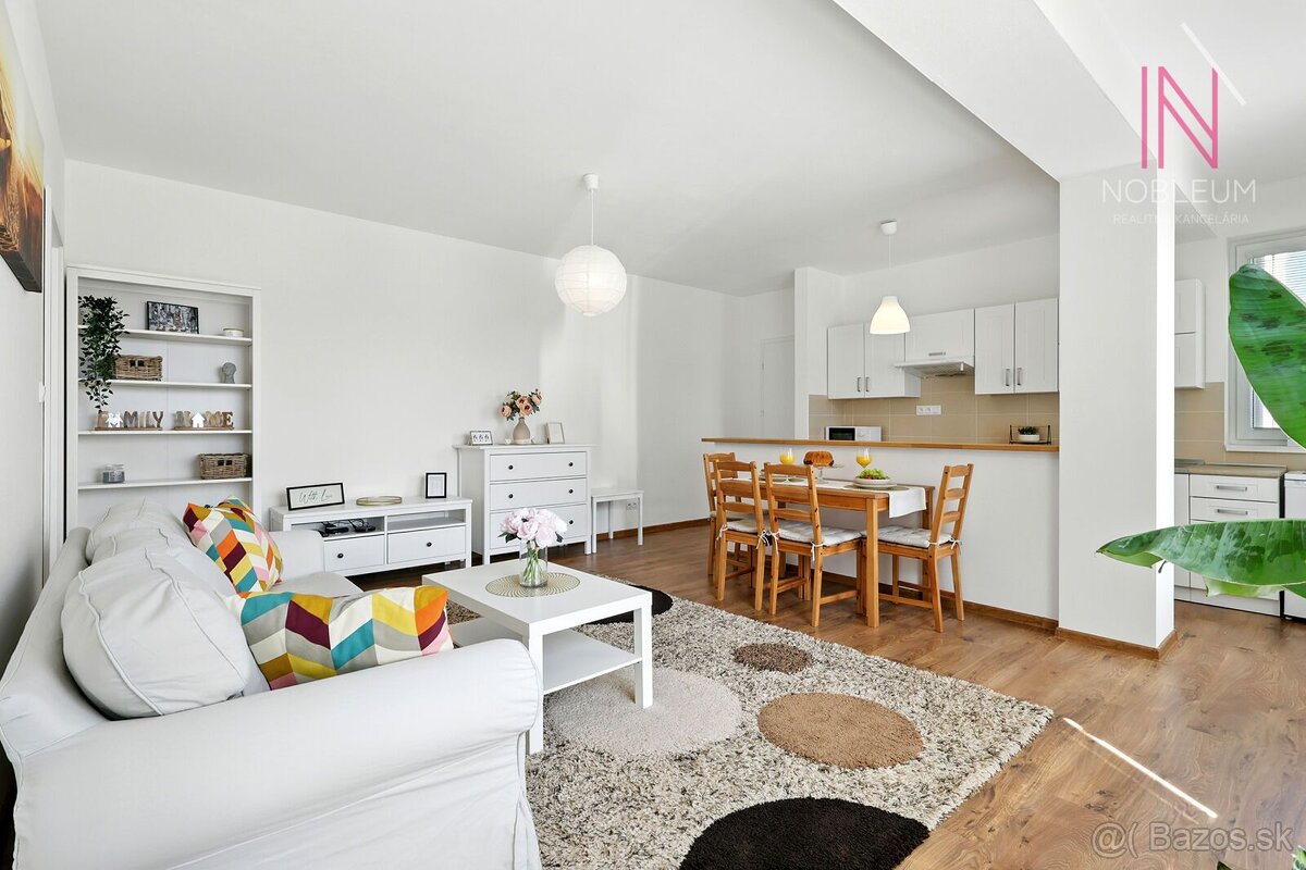 REZERVOVANÉ - 2 izbový byt v centre Senca - 60,82 m2 - 5