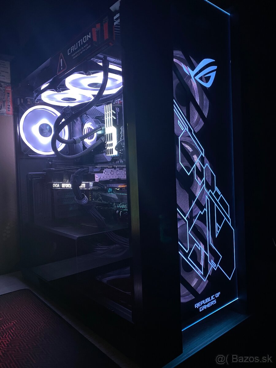 PC Skrinka Asus ROG Strix Helios - 5