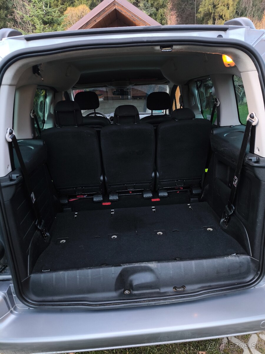 Peugeot 7 miestny - 5