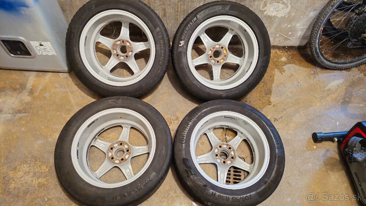 raritné Borbet FS (FS70638) 7Jx16 ET38 5x100 205/55 R16 - 5