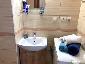 Prenájom 2 izbového bytu - 5