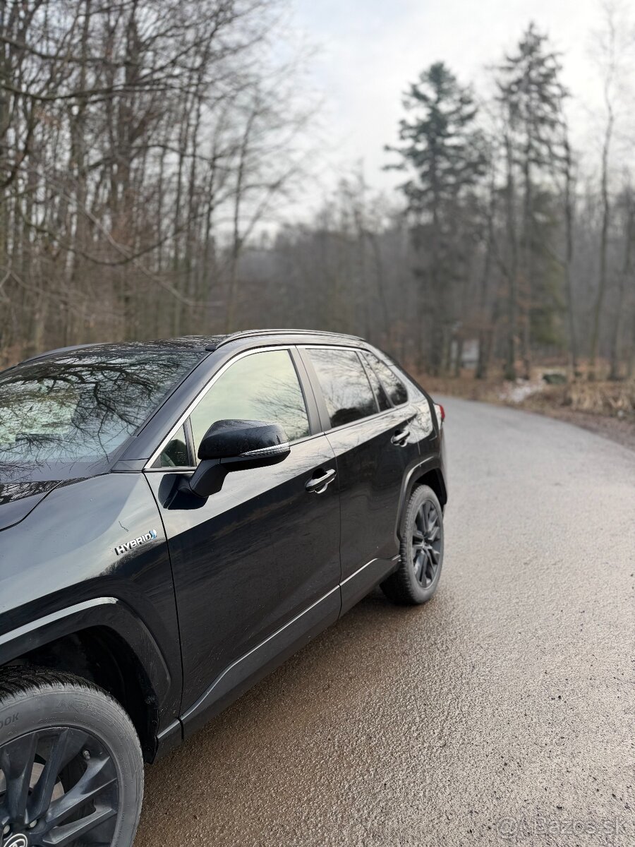 Toyota RAV4 Black Edition 2021 – hybrid 4×4 - 5