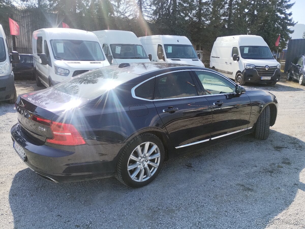 Volvo S90 D5 2.0L Drive-E Inscription A/T AWD 4X4 - 5