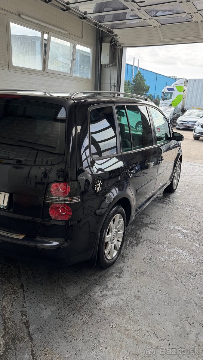 Volkswagen touran - 5