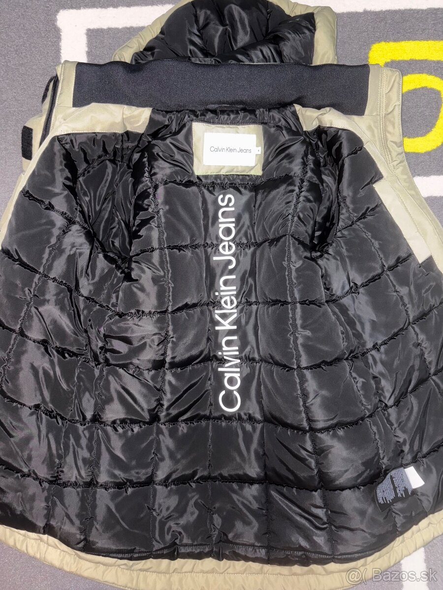 Bunda Calvin Klein v.128 top stav - 5