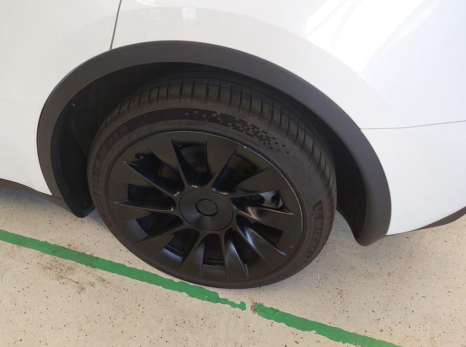 Tesla Model Y 2023 LR SoH 92 % / servis 5 ročná záruka / - 5