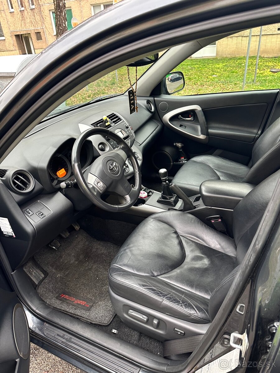 Toyota Rav 4 - 5