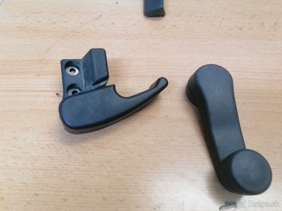 Kľučky, Páčky odistovania Kapoty Octavia1, Fabia1 - 5