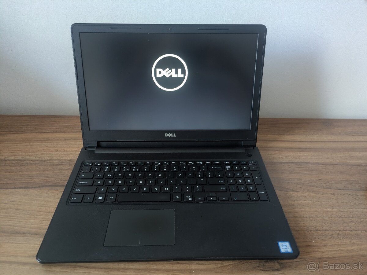 Dell Inspiron 15 (Core i3/8 Gb Ram/256 SSD/Radeon M330 2Gb) - 5