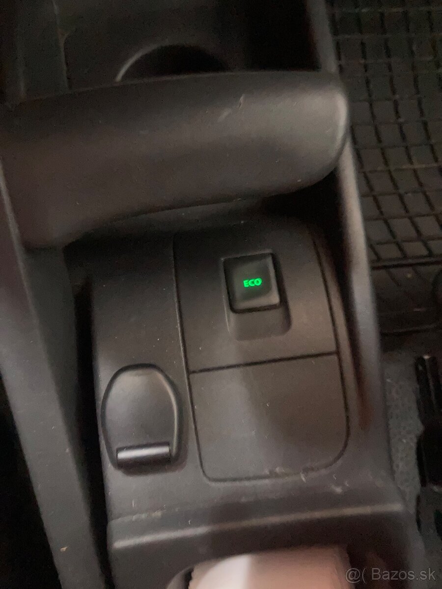 Renault Kangoo 1,5 dci 66 kw - 5