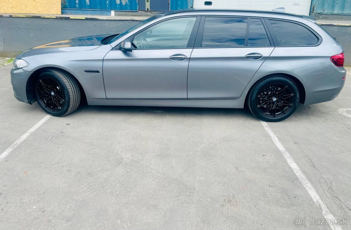BMW Rad 5 Touring 530d xDrive - 5