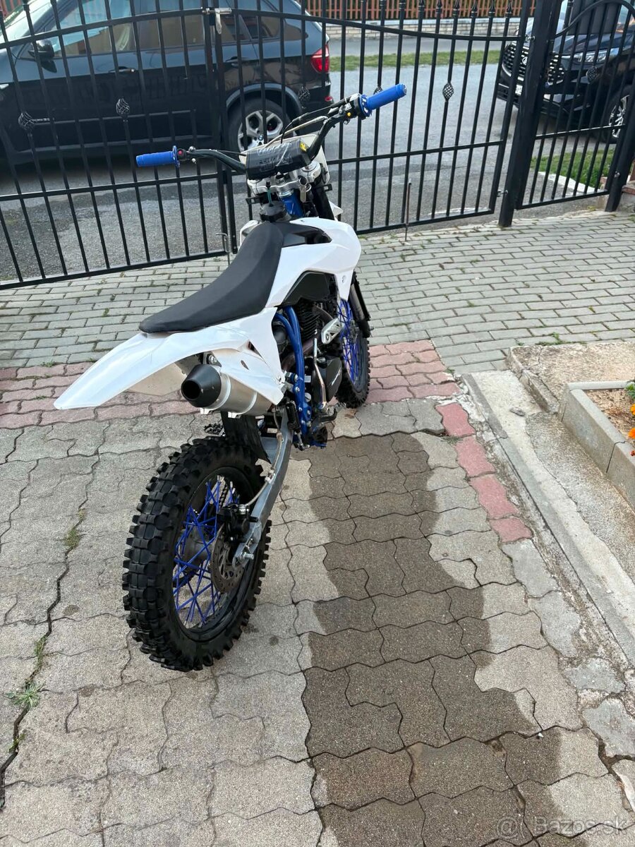 Predám Minirocket 250 - 5