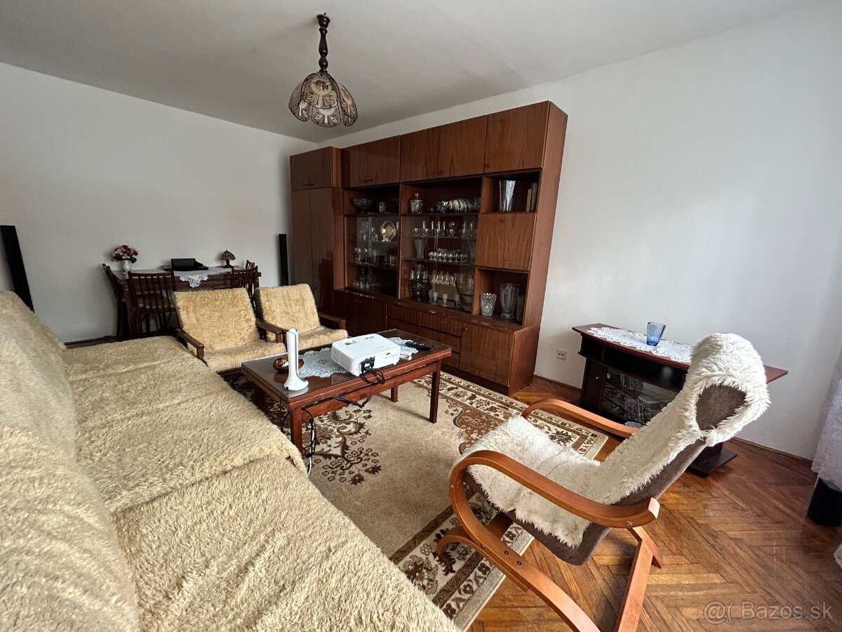 Ponúkam na predaj prietranný 2izb. byt po čiastočnej rekon. - 5