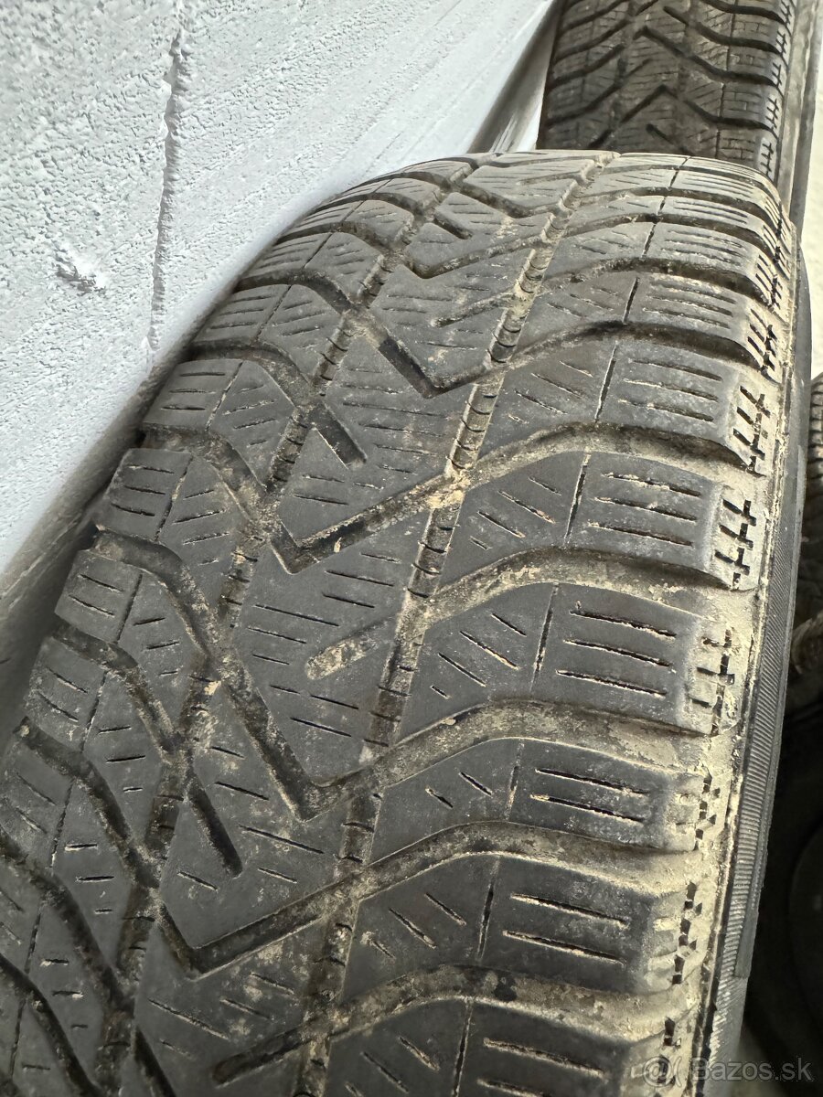 195/65r15 - 5