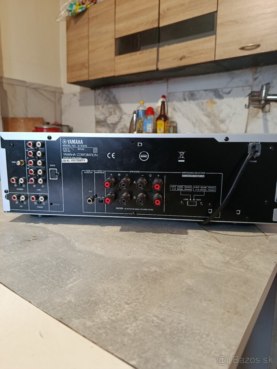 Zasilovač Yamaha - 5