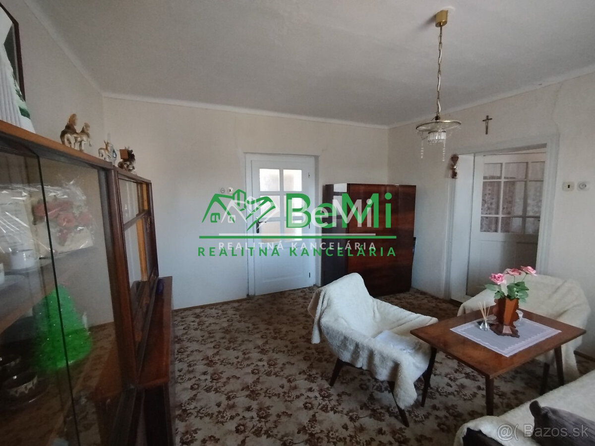 016-12-PAMAa Starší dom v obci Lukáčovce s veľkým pozemkom - 5