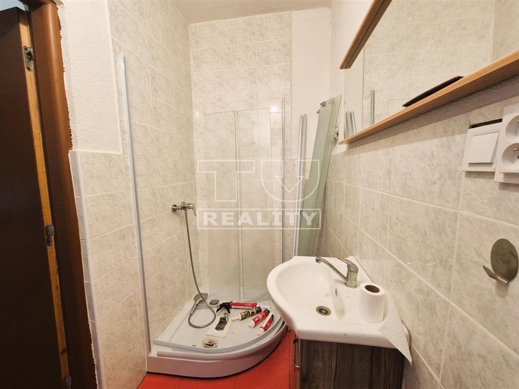 Exkluzívne na predaj rodinný dom v Žitavanoch, 570 m2 - 5