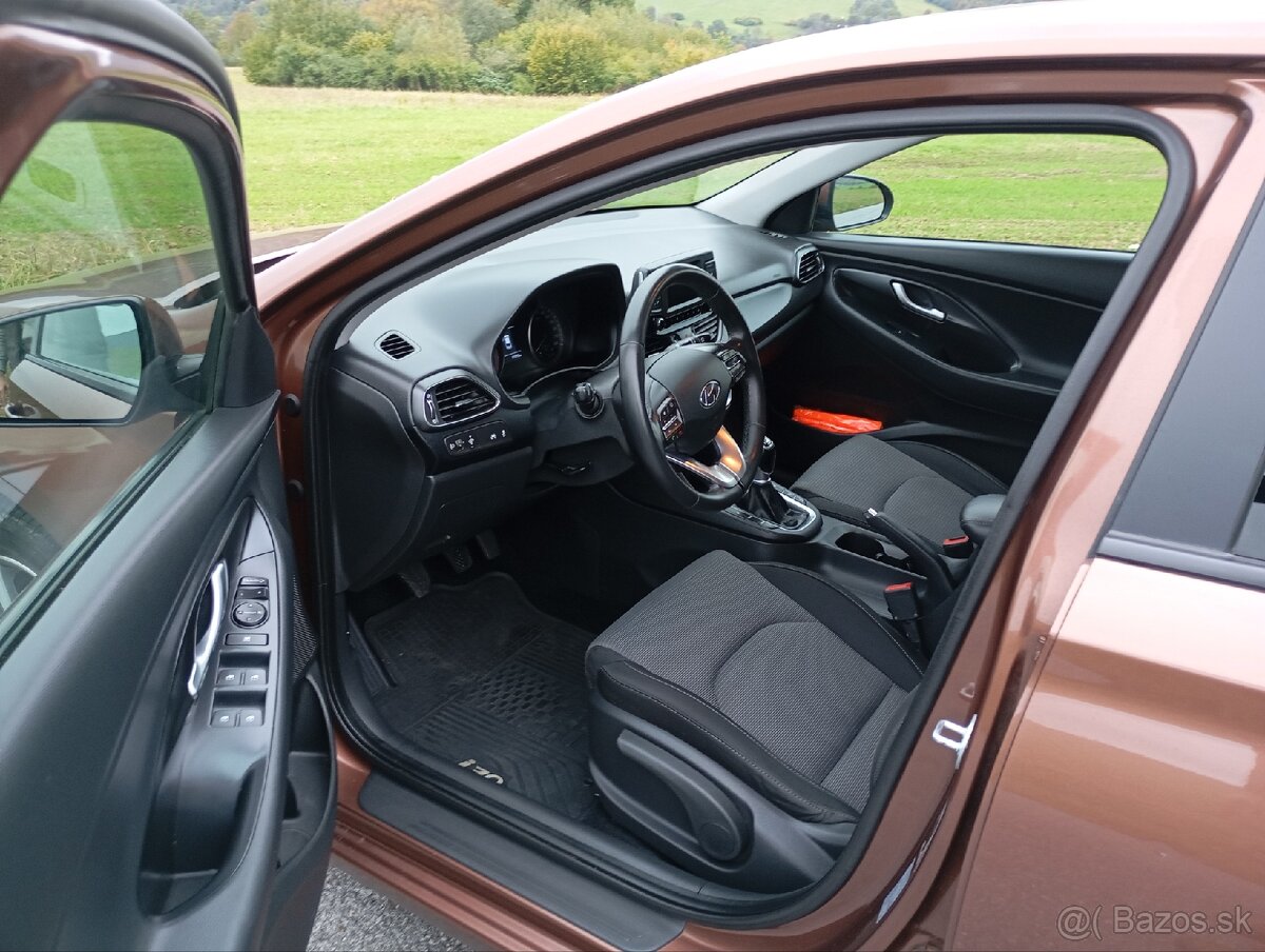 Hyundai i30 1.4i Comfort - 5