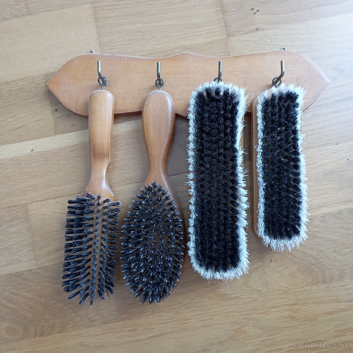 Plastové poličky - 5