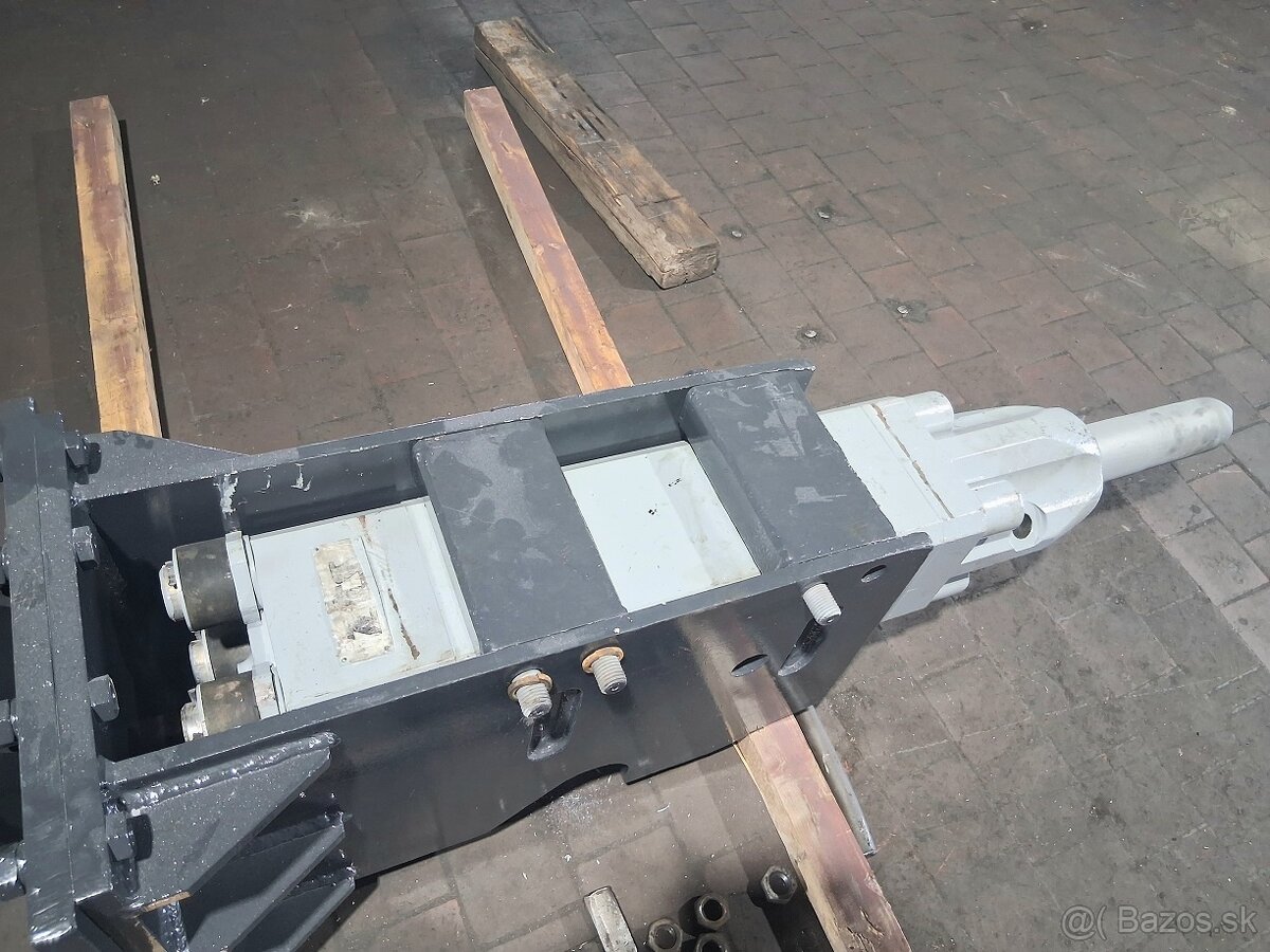 Hydraulicke kladivo ZTS - 5