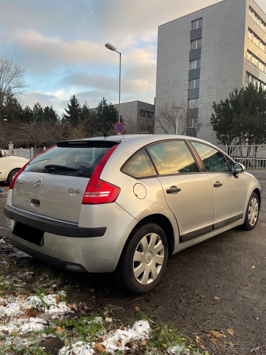 Citroën C4 Hatchback 1.4 16V - 5