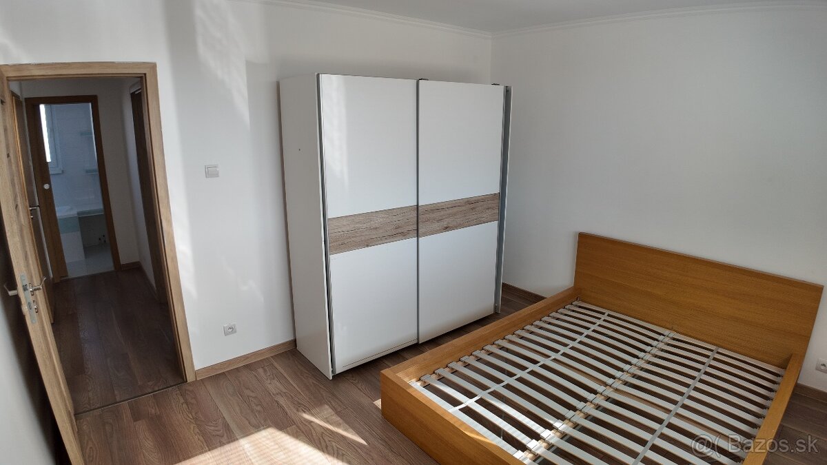 3izb byt so zariadením na Mlynskej ulici, DS - 5