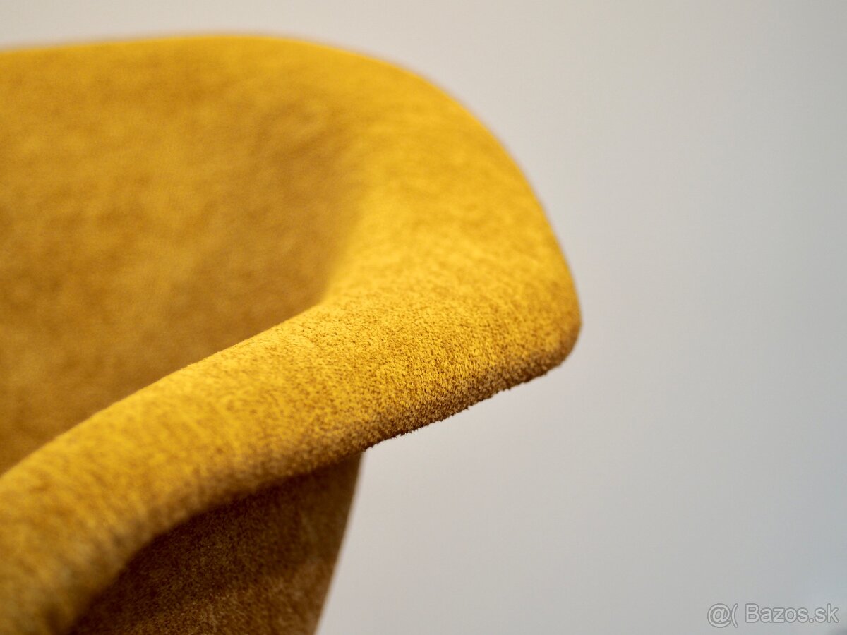 Žlté retro kreslo Miroslav Navrátil - 5