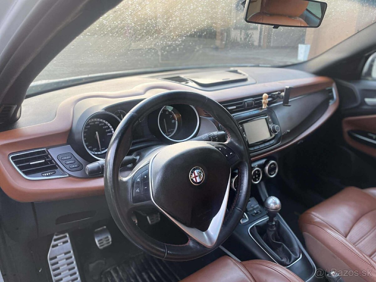 Alfa Romeo Giulietta - 5