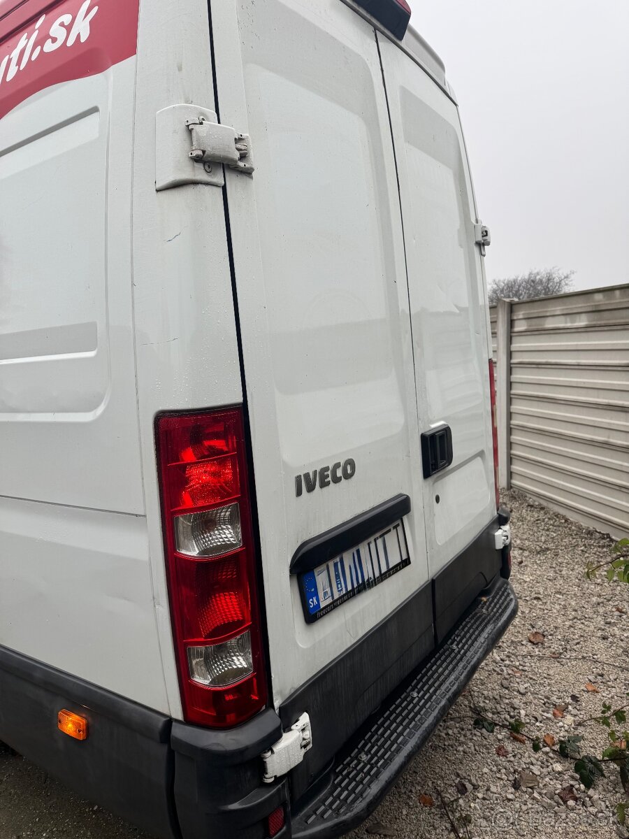 Iveco dodávka do 3,5t dĺžka 6,9m,typ motora:F1CE3481K B - 5