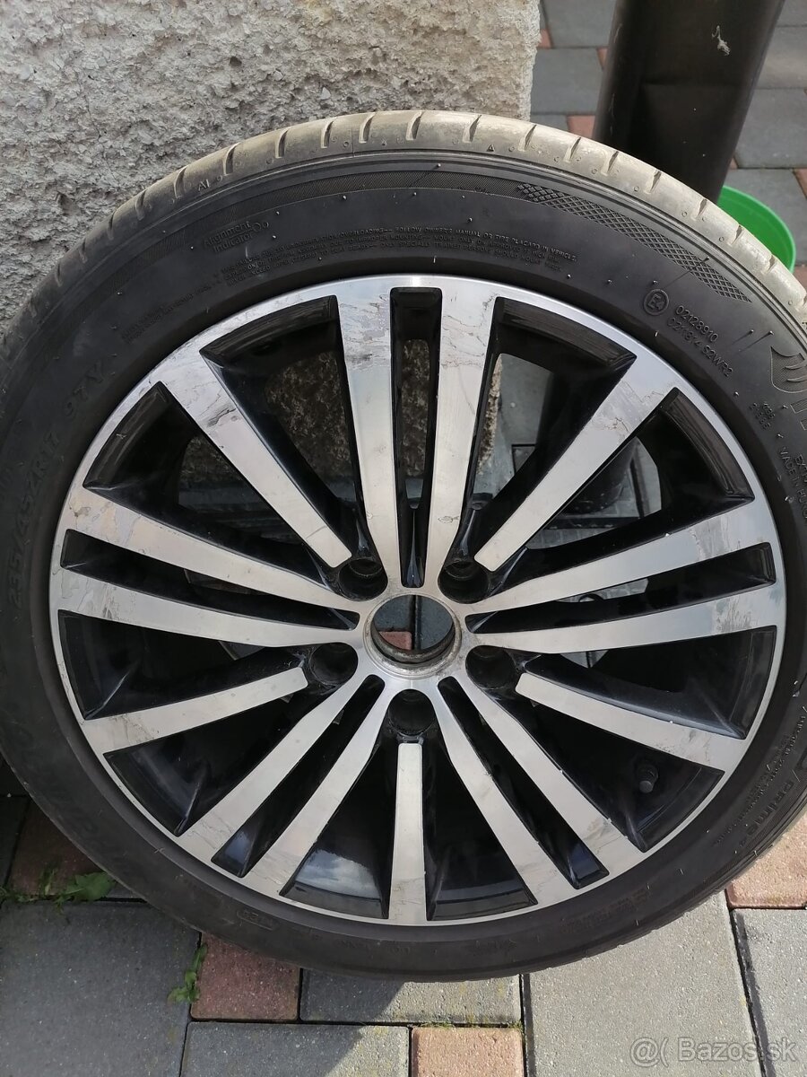5x112 R17 235/45 R17 - 5