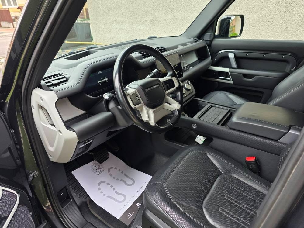 Land Rover Defender X-DYNAMIC HSE