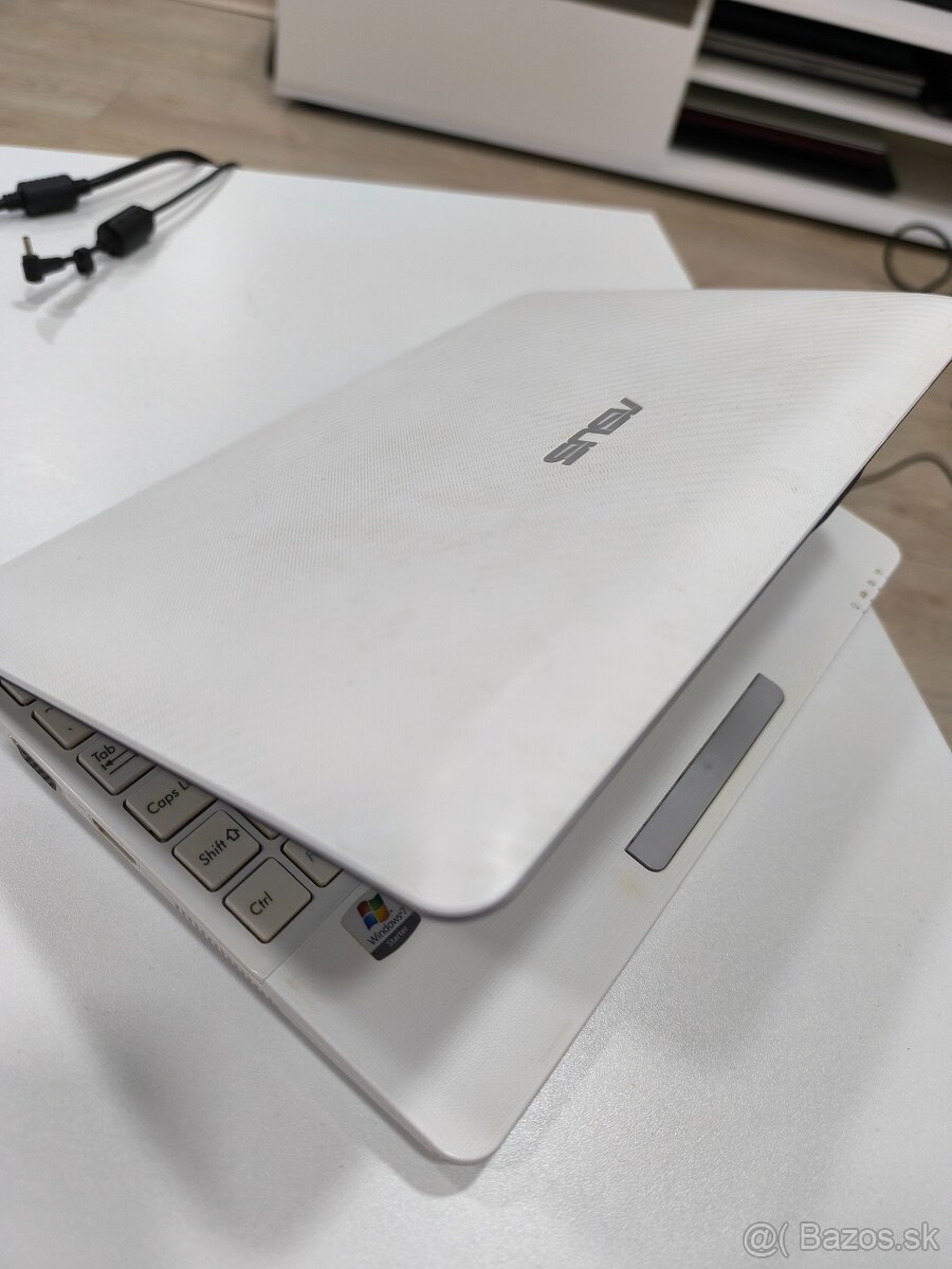 ASUS EEE - 5