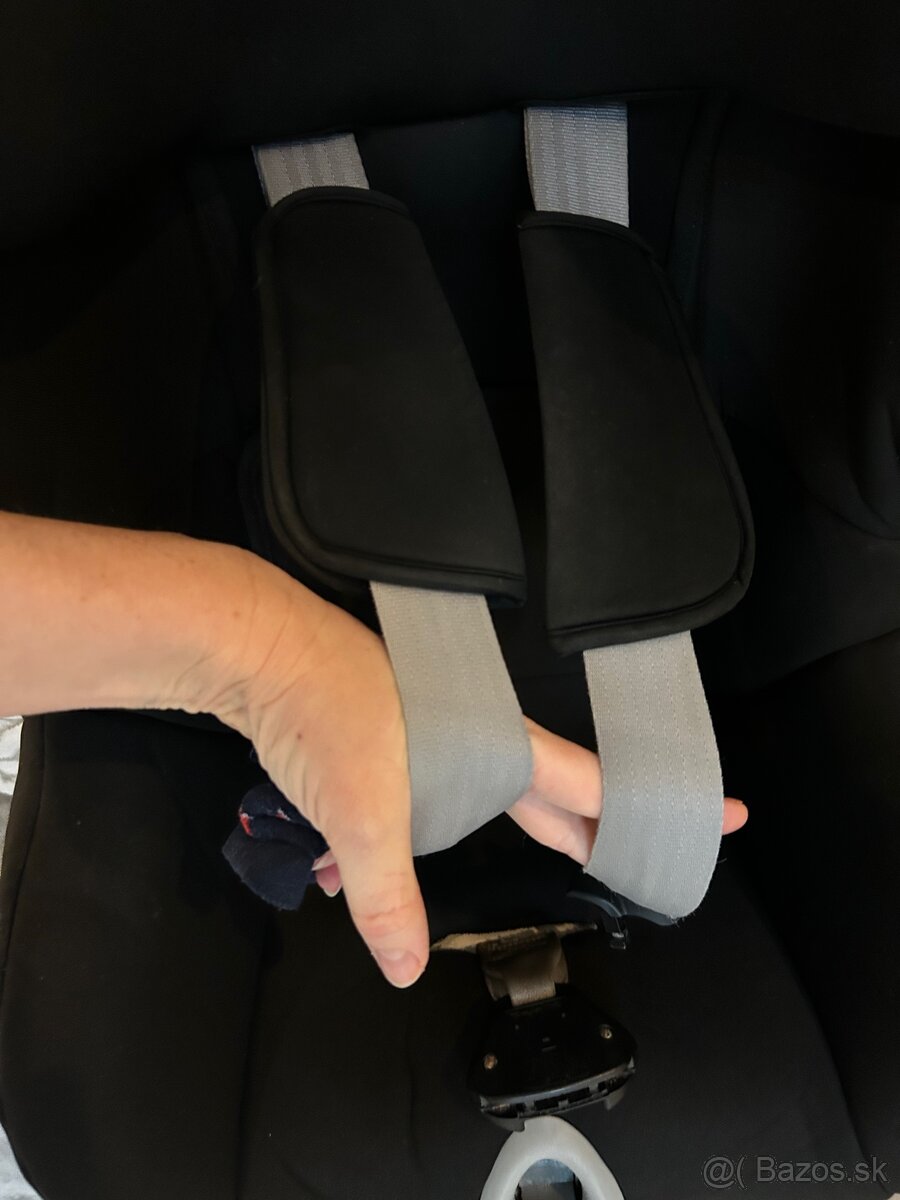 Britax Römer Dualfix BR - 5