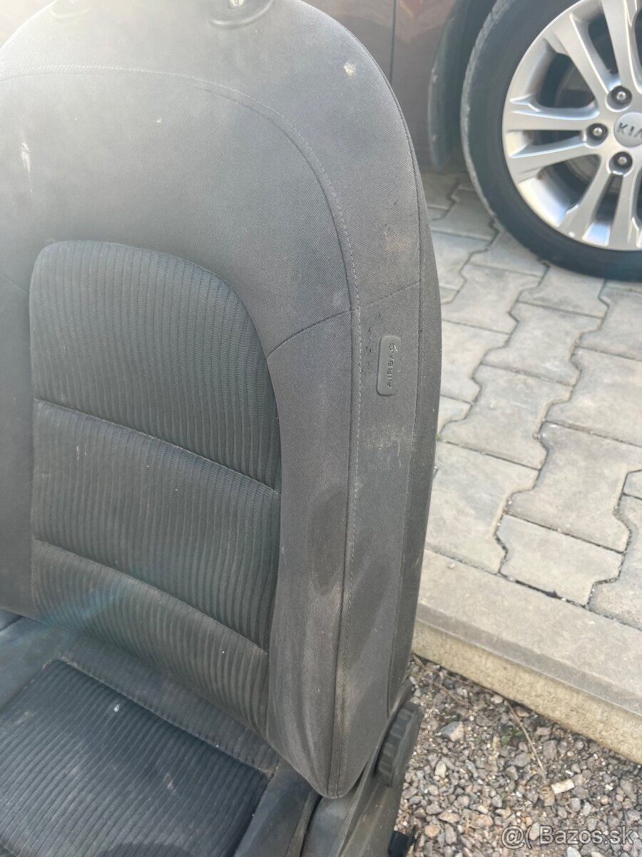 Šoferova sedačka do Audi A4 B8 Vyhrievaná - 5