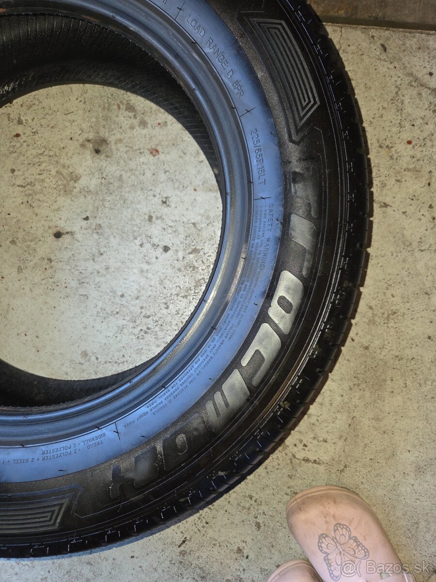 Pneumatiky 225 65 16C letné zn.trocmax - 5