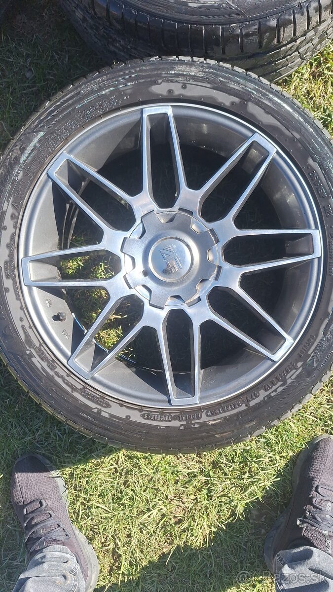 Letna sada 235/45 r17 5x112 - 5