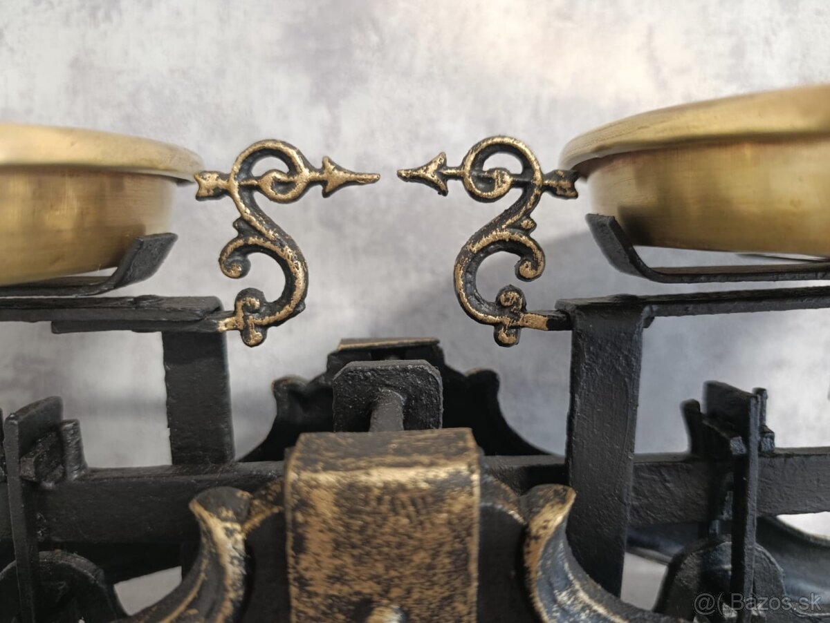 Staré pekne dvoumiskové váhy se ženou po kompletní renovaci - 5