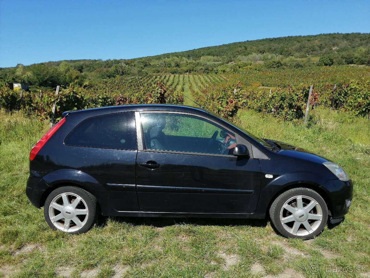 Ford Fiesta - automat - 5