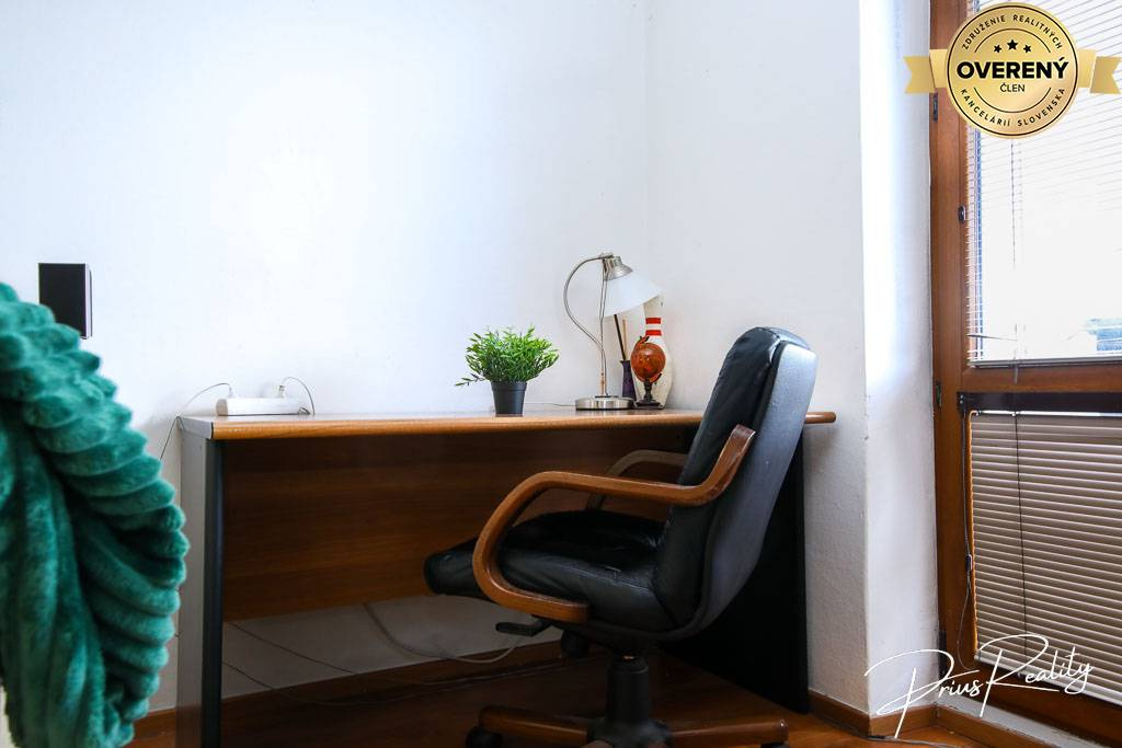 ZNÍŽENÁ CENA Veľkometrážny 3-izbový byt, 105m2, Trenčín - 5