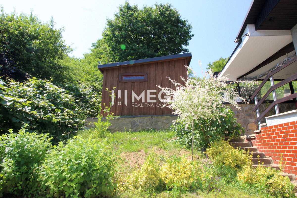 Na predaj záhradná chatka s výborným prístupom a saunou - Hu - 5