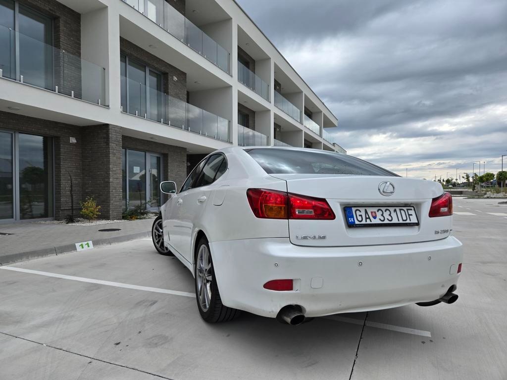 Lexus IS250 A/T - 5