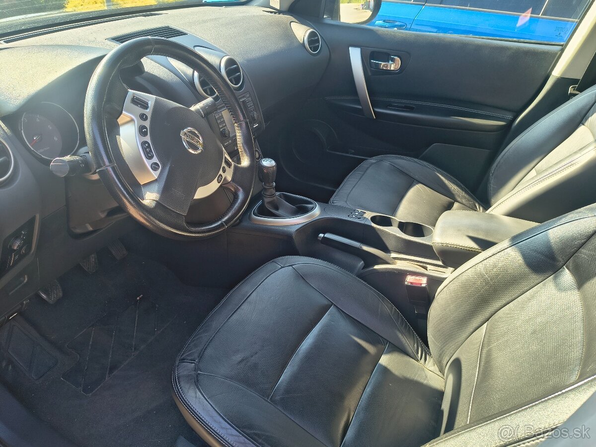 Nissan Qashqai +2 - 5