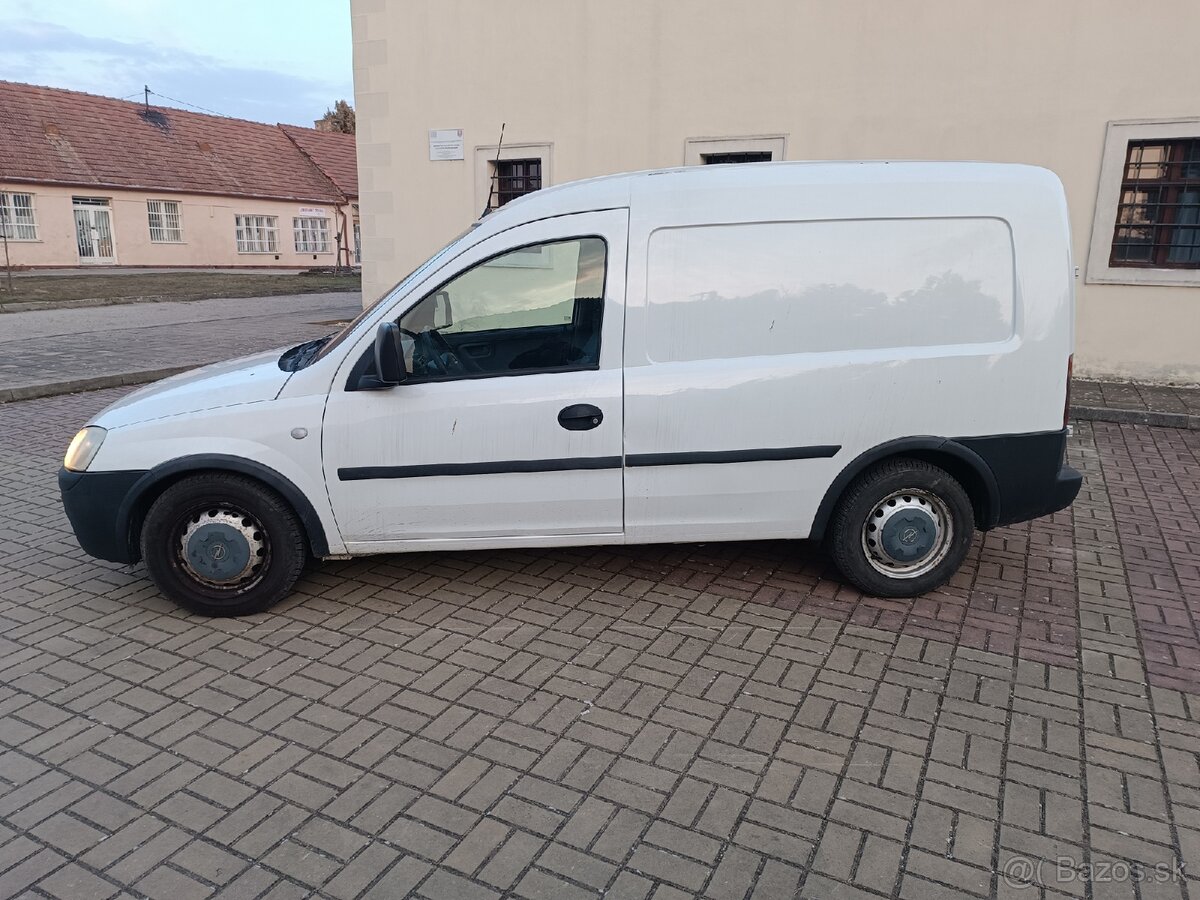 Predám Opel combo 1.3d - 5