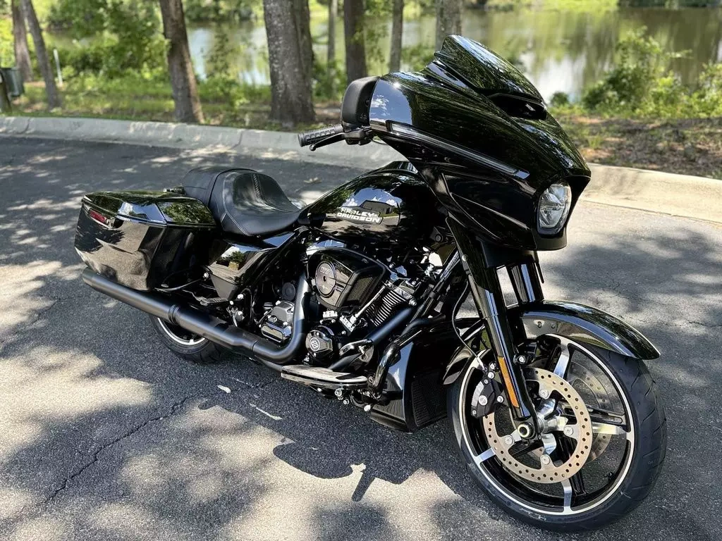 HARLEY DAVIDSON STREET GLIDE FLHX 117 - 5