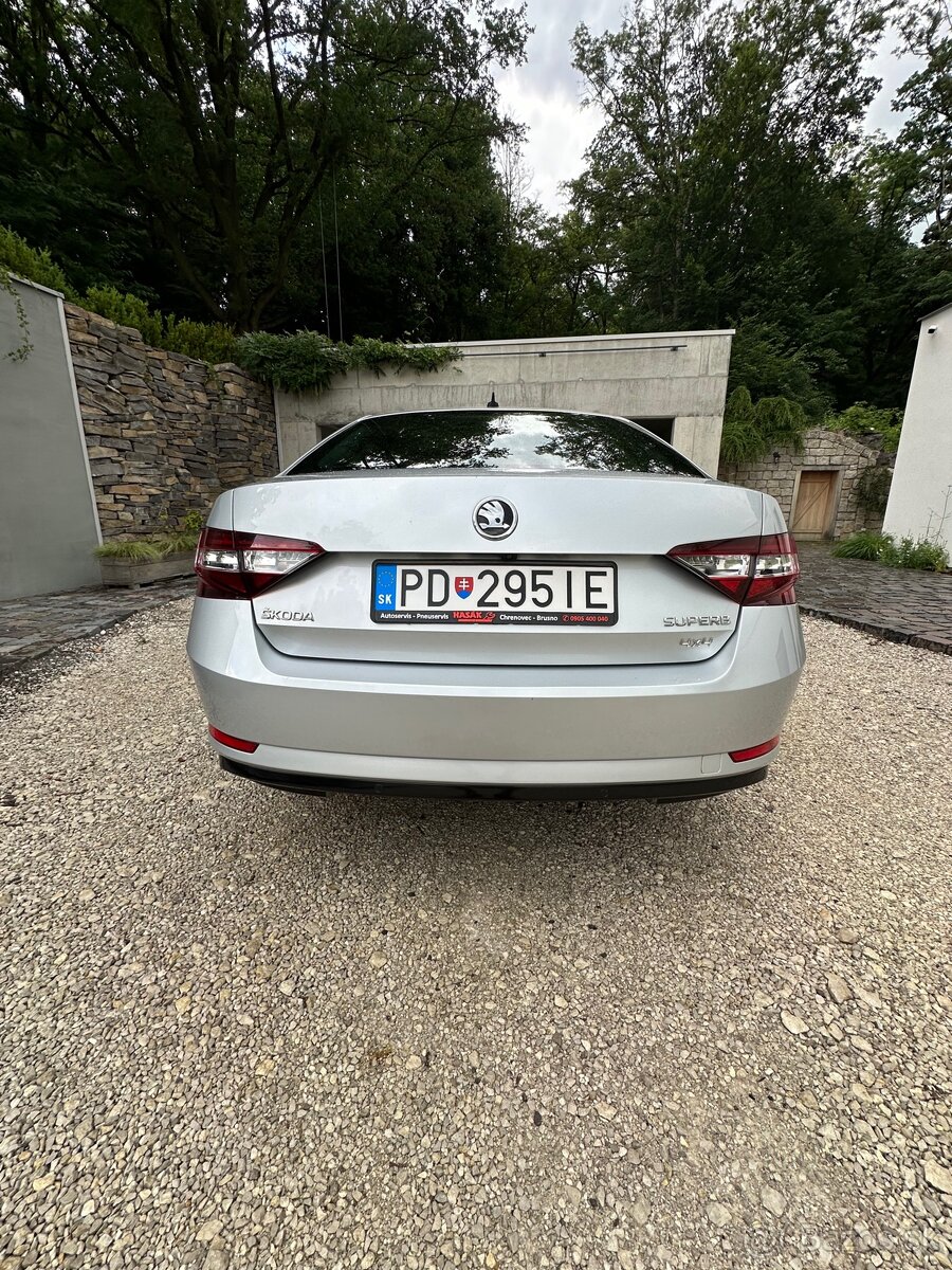 Škoda superb 3 L&K 140kw 4x4 - 5