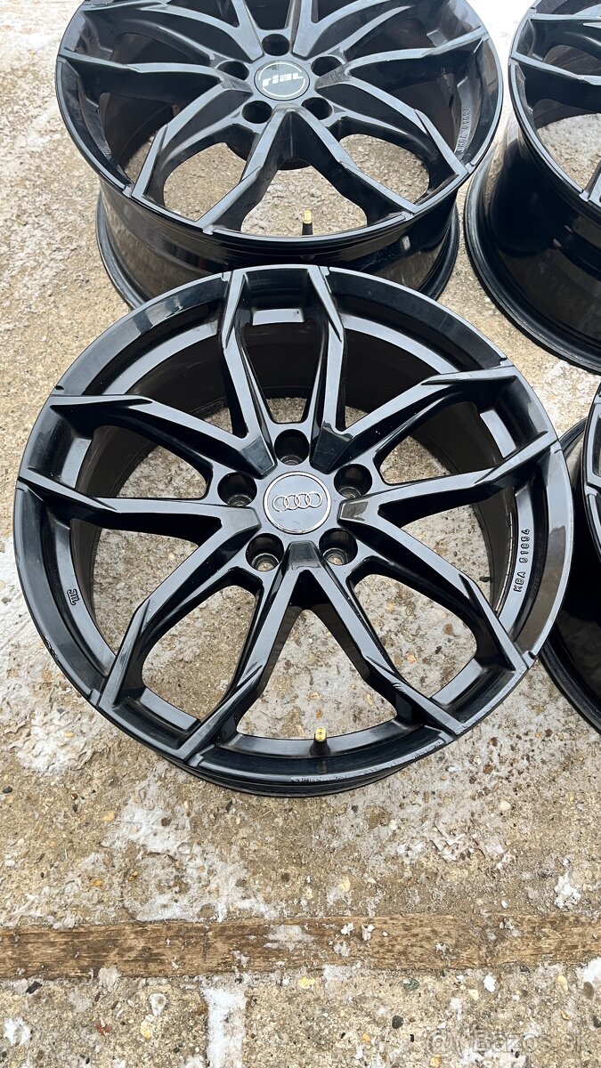 ☑️Disky 5x112 r18 black - 5