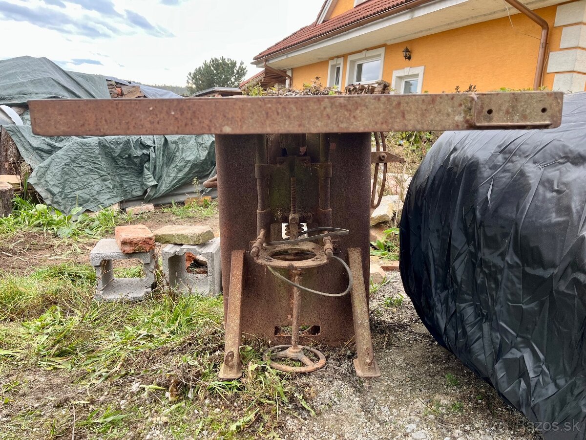 Cirkulár / píla + fréza na drevo - 5