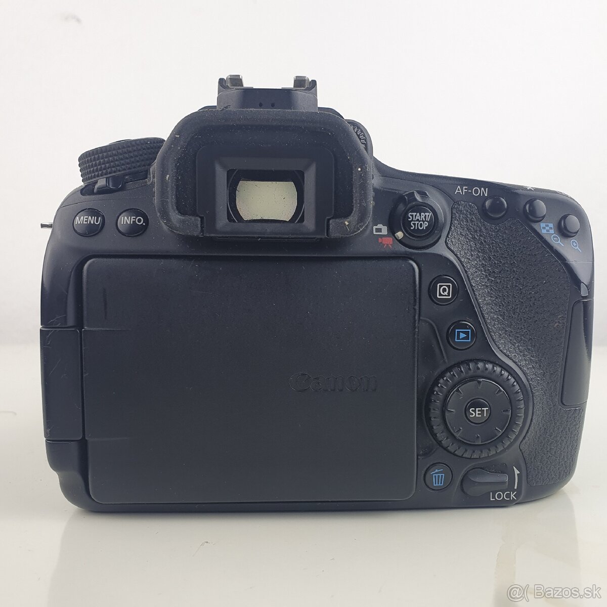 Predam Canon 80D, 2baterie, obj. EF 17-55, blesk Metz - 5