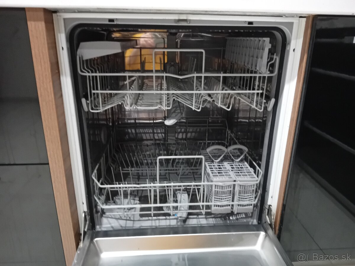 predám umývačku riadu značky Bosch - 5